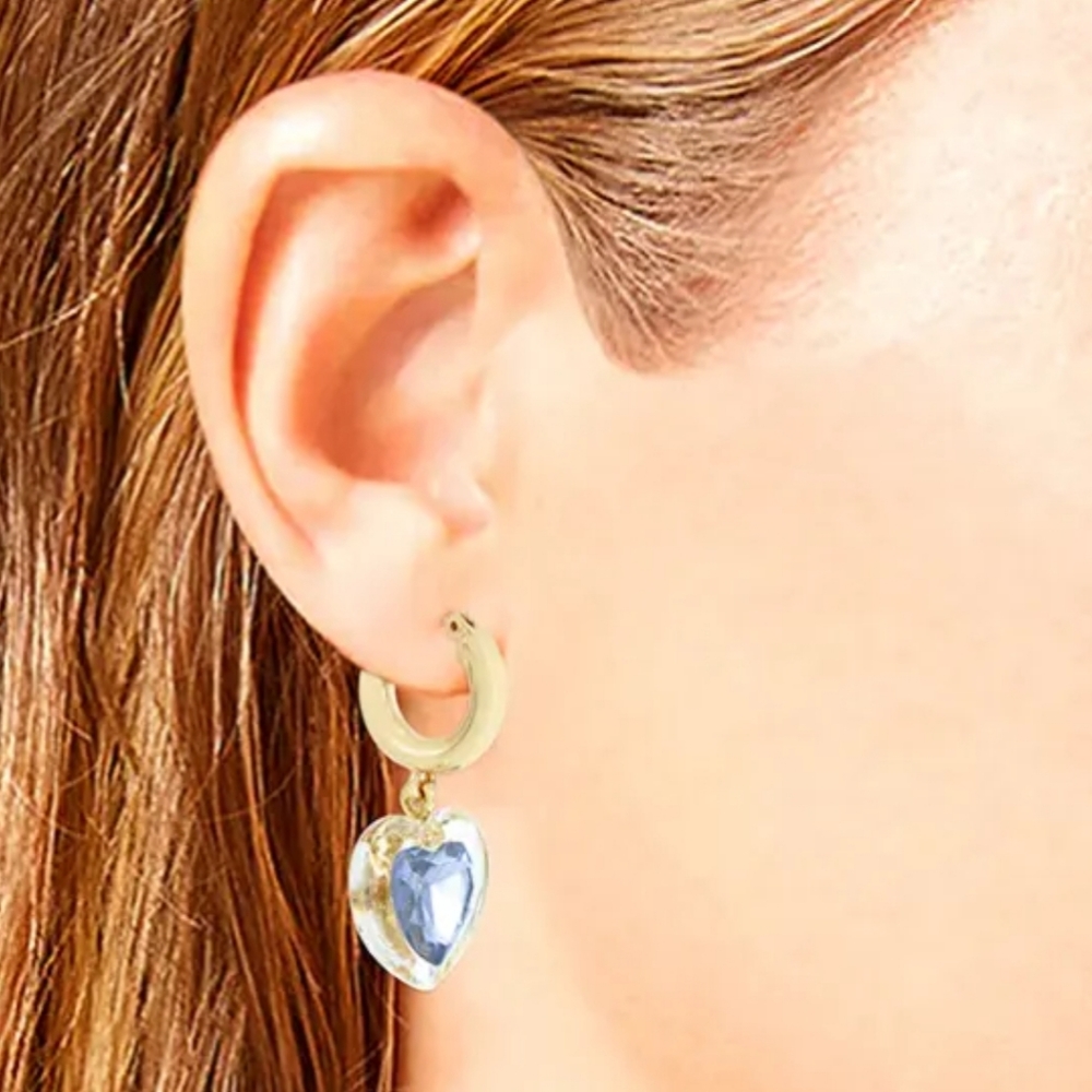 Betsey Johnson Gold Plated Acrylic Heart Huggie Hoop Earrings.